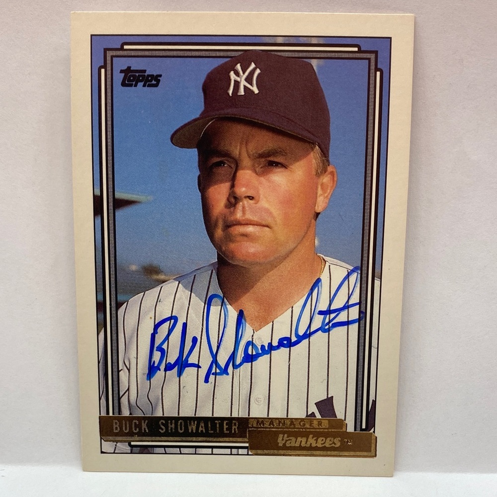 1992 Topps Buck Showalter Yankees #201 In Person Autograph (079)